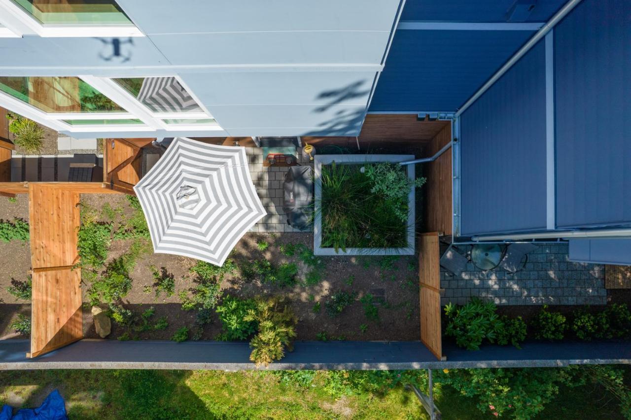 Rooftop Patio With Waterview, Private Garden & Grill 3Br 3Ba- Modern Cityscape ซีแอตเทิล ภายนอก รูปภาพ